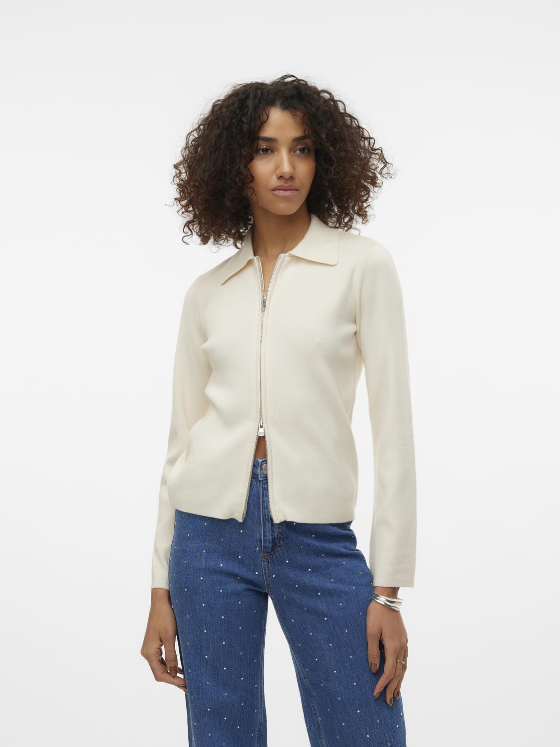 model_shot-front